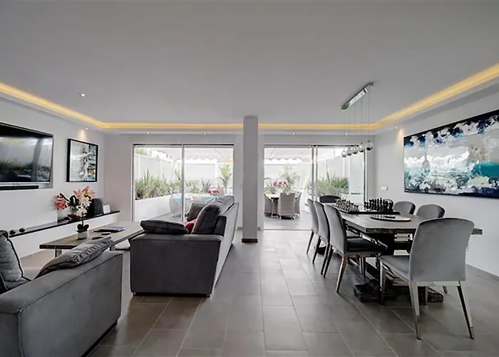 Casa Luna By Finest